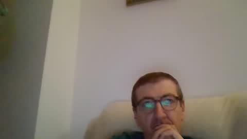 Snapshot of kolesie7 chatting on 10/06/25, 09:12 JUAN CARLOS online show from 10/06/25, 09:12