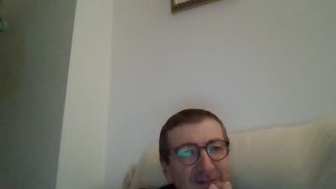 Snapshot of kolesie7 chatting on 10/11/25, 10:19 JUAN CARLOS online show from 10/11/25, 10:19