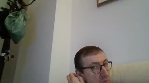 Snapshot of kolesie7 chatting on 10/14/25, 06:31 JUAN CARLOS online show from 10/14/25, 06:31