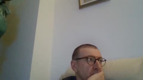 Snapshot of kolesie7 chatting on 10/23/25, 06:50 JUAN CARLOS online show from 10/23/25, 06:50