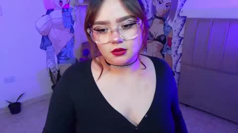 Snapshot of koning_moretti chatting on 11/06/25, 02:23 camila online show from 11/06/25, 02:23