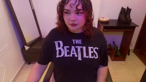 Snapshot of koning_moretti chatting on 02/10/26, 06:06 camila online show from 02/10/26, 06:06