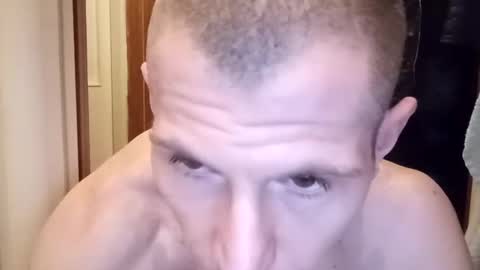 Snapshot of konrado789 chatting on 03/09/25, 02:32 konrado789 online show from 03/09/25, 02:32