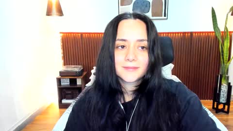 Snapshot of kora_shadow chatting on 12/05/25, 07:43 Kora Shadow online show from 12/05/25, 07:43