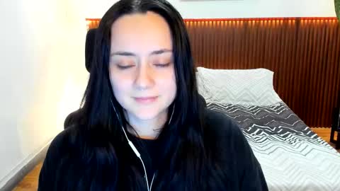 Snapshot of kora_shadow chatting on 12/13/25, 09:20 Kora Shadow online show from 12/13/25, 09:20