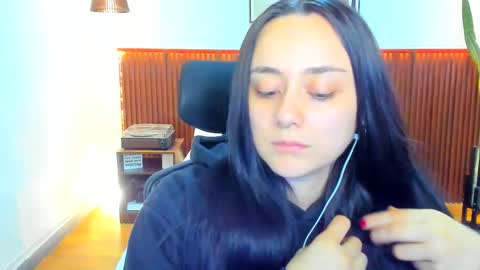 Snapshot of kora_shadow chatting on 12/17/25, 07:42 Kora Shadow online show from 12/17/25, 07:42