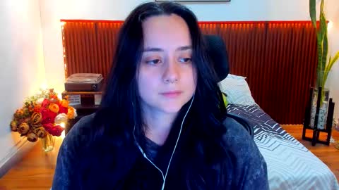 Snapshot of kora_shadow chatting on 12/19/25, 06:37 Kora Shadow online show from 12/19/25, 06:37