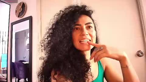 Koral online show from 06/10/26, 05:56