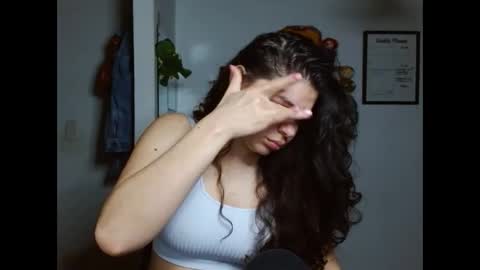 Karoll online show from 11/08/25, 02:45