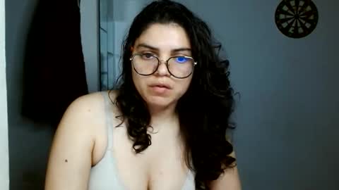 Karoll online show from 06/11/26, 02:11