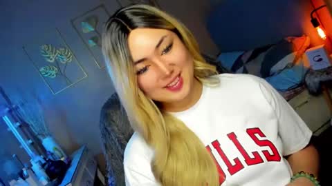 MISS ALICIA online show from 12/25/24, 05:16