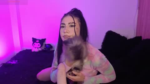 Snapshot of korolovaa chatting on 11/25/25, 11:38 korolova online show from 11/25/25, 11:38