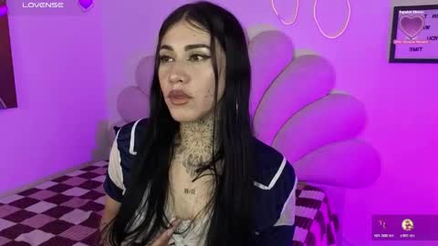 Snapshot of korolovaa chatting on 04/23/26, 02:02 korolova online show from 04/23/26, 02:02