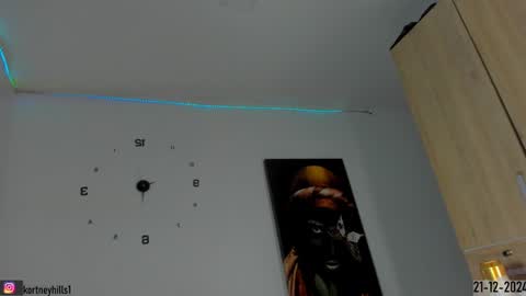 Snapshot of kortneyhills chatting on 12/22/24, 12:07 Kortneyhills - Aries online show from 12/22/24, 12:07