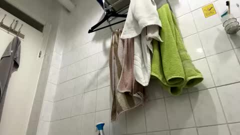 Snapshot of kostja90 chatting on 01/24/25, 05:32 kostja online show from 01/24/25, 05:32