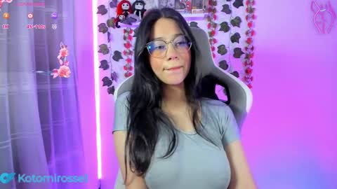Snapshot of kotomi_rosse chatting on 10/23/25, 12:21 Kotomi online show from 10/23/25, 12:21