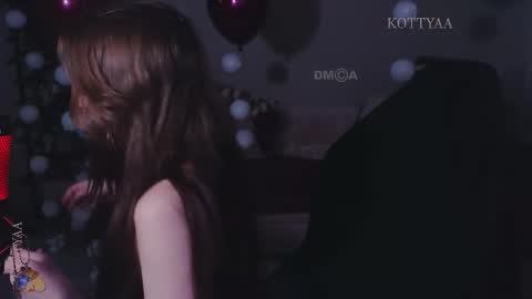 Snapshot of kottyaa_ch chatting on 11/14/25, 06:06 Kottyaa cb FOLLOWING online show from 11/14/25, 06:06