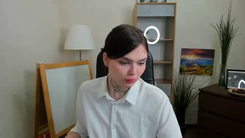 Ariel online show from 12/14/25, 03:28