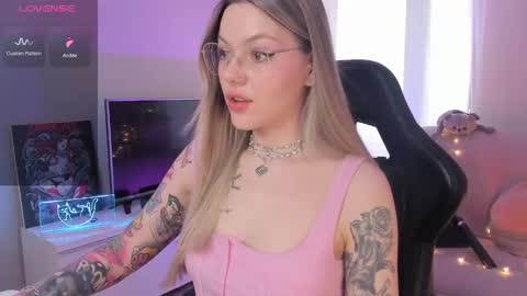 Jess online show from 09/11/25, 03:01