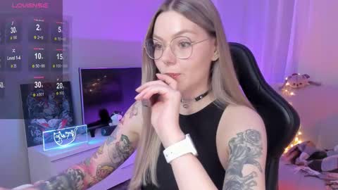 Jess online show from 09/26/25, 04:00