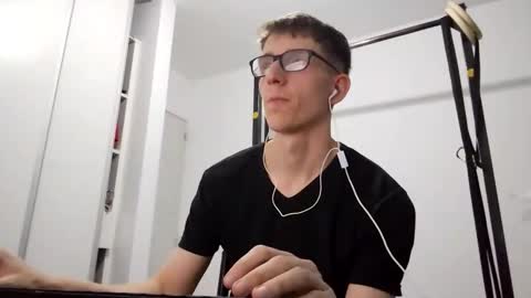 Facu online show from 03/13/26, 03:02