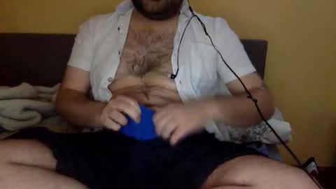 Snapshot of kr4k3n_ chatting on 10/21/25, 05:02 kr4k3n_ online show from 10/21/25, 05:02