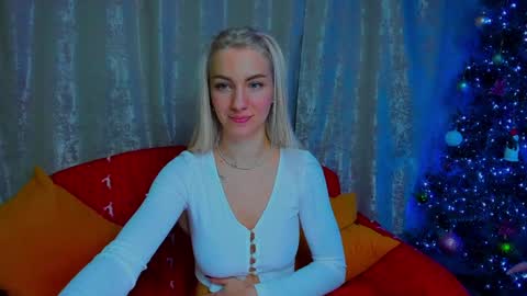 Snapshot of kratoslisandra chatting on 12/30/24, 01:26 Lisandra online show from 12/30/24, 01:26
