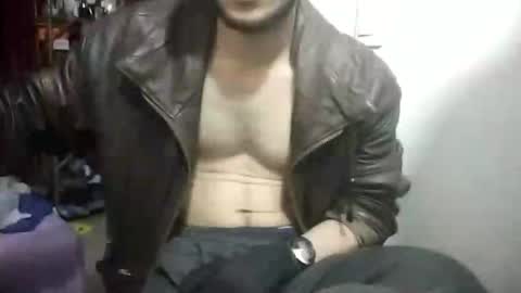 Snapshot of kreyikoz chatting on 01/14/26, 01:00 kreyikoz online show from 01/14/26, 01:00