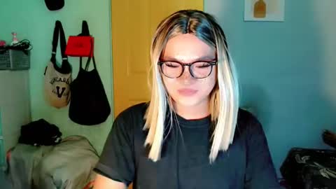 krezikeed online show from 04/17/26, 05:43