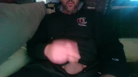 Snapshot of krime59100 chatting on 12/31/24, 12:04 krime59100 online show from 12/31/24, 12:04