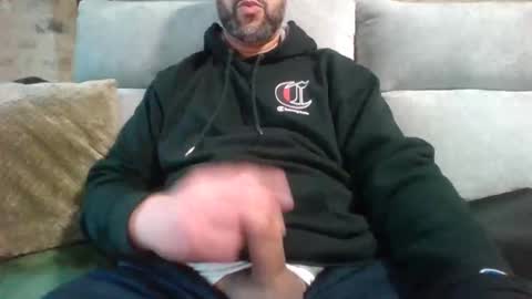 Snapshot of krime59100 chatting on 11/14/25, 03:44 krime59100 online show from 11/14/25, 03:44