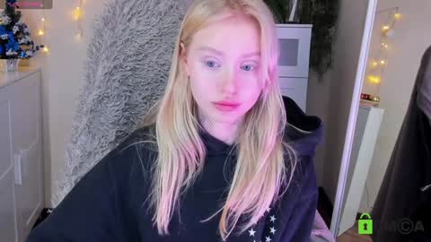 kris_grant online show from 12/28/24, 01:28