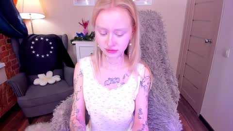 kris_grant online show from 01/15/25, 10:17