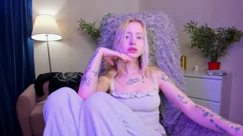 kris_grant online show from 01/25/25, 10:29