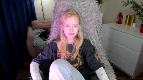 kris_grant online show from 02/22/25, 10:18