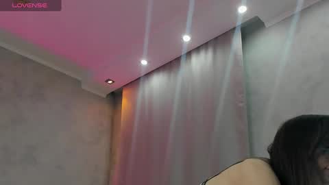 kris_stoun online show from 02/12/25, 07:44