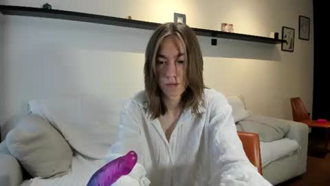 krisfemboy online show from 07/21/26, 01:57