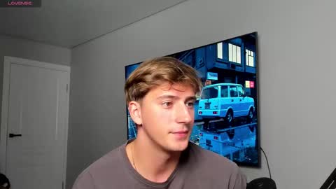 krishort online show from 10/10/25, 01:32