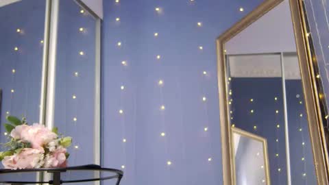 Snapshot of kriskras__ chatting on 12/15/25, 05:12 kriskras__ online show from 12/15/25, 05:12