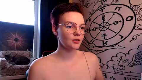 Snapshot of krisneal chatting on 11/16/25, 08:42 krisneal online show from 11/16/25, 08:42