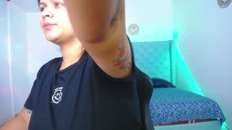kriss_sweetboobs online show from 01/15/25, 12:04