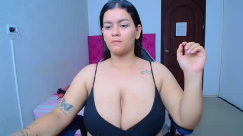 kriss_sweetboobs online show from 07/28/26, 12:59