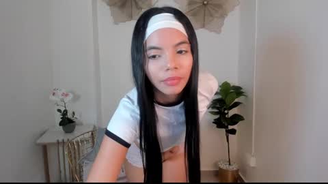 Krisstine  online show from 03/12/25, 06:44