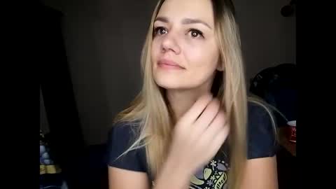 KrissSexi online show from 12/18/24, 11:45