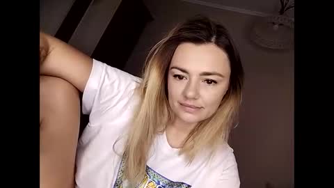 KrissSexi online show from 10/14/25, 05:30