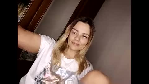 KrissSexi online show from 10/30/25, 07:47