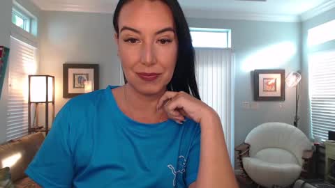 Krissy online show from 01/05/25, 01:47