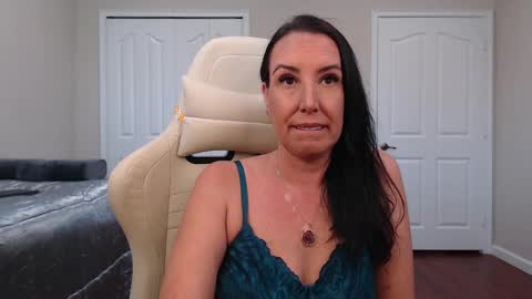 Krissy online show from 02/02/25, 04:32