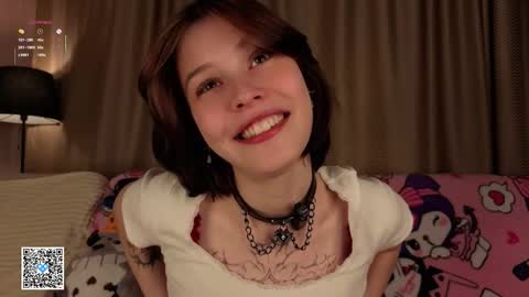 Sarah online show from 10/07/25, 01:14