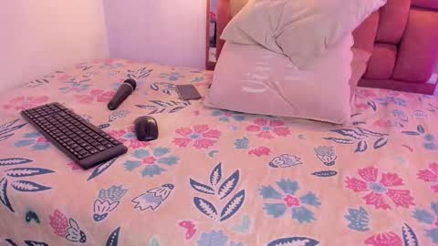 BETANIA online show from 11/18/25, 02:54